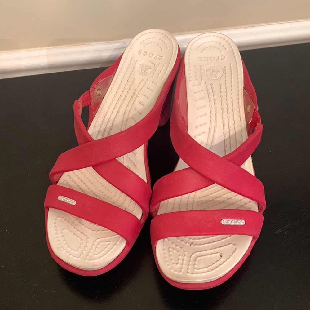 Crocs platform